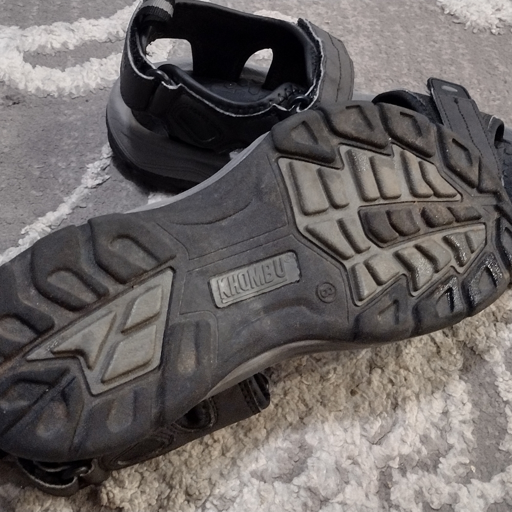 Khombu Mens Barracuda Black Leather Adjustable Strap Sport Sandals - Picture 3 of 3
